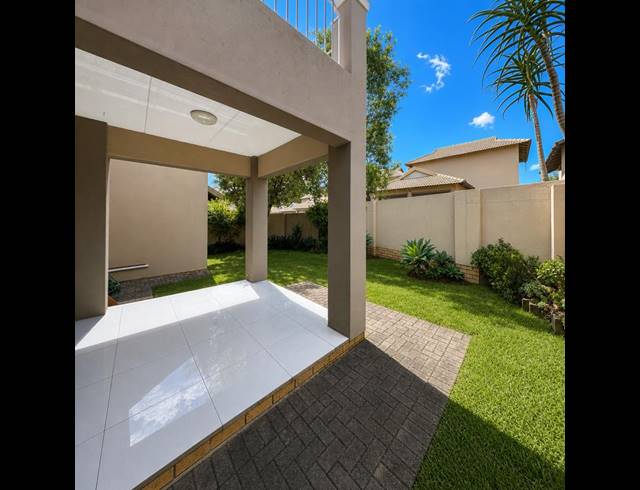 3 BEDROOM TOWNHOUSE FOR SALE IN RUIMSIG
